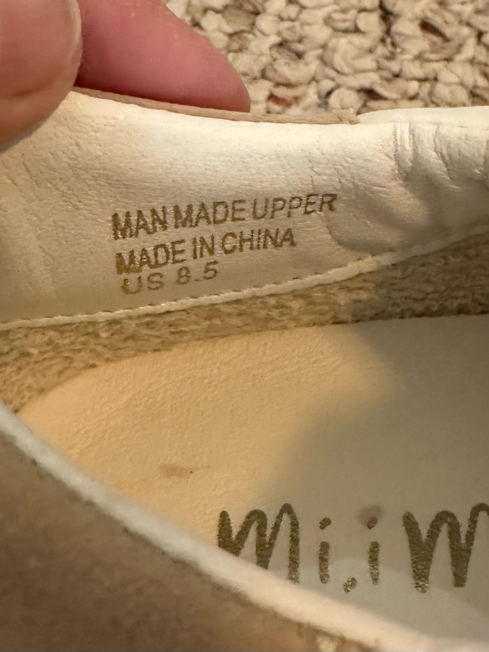 Mi.iM Cream Shoes with Tan Suede Trim and Star 8.5 - Picture 8 of 8